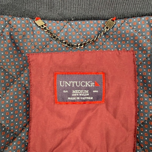 UNTUCKit Jacket Mens Medium Navy Blue Quilted Lined Nylon Full Zip Button Coat - Picture 9 of 13